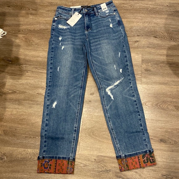 Judy Blue Pants - NWT Judy Blue Boyfriend jeans size 3/26 *final price drop*